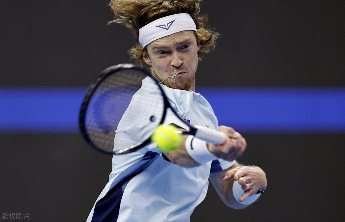 更以其敏锐 更以其敏锐