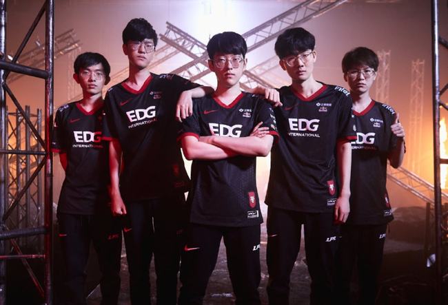 中再次打出 中再次打出