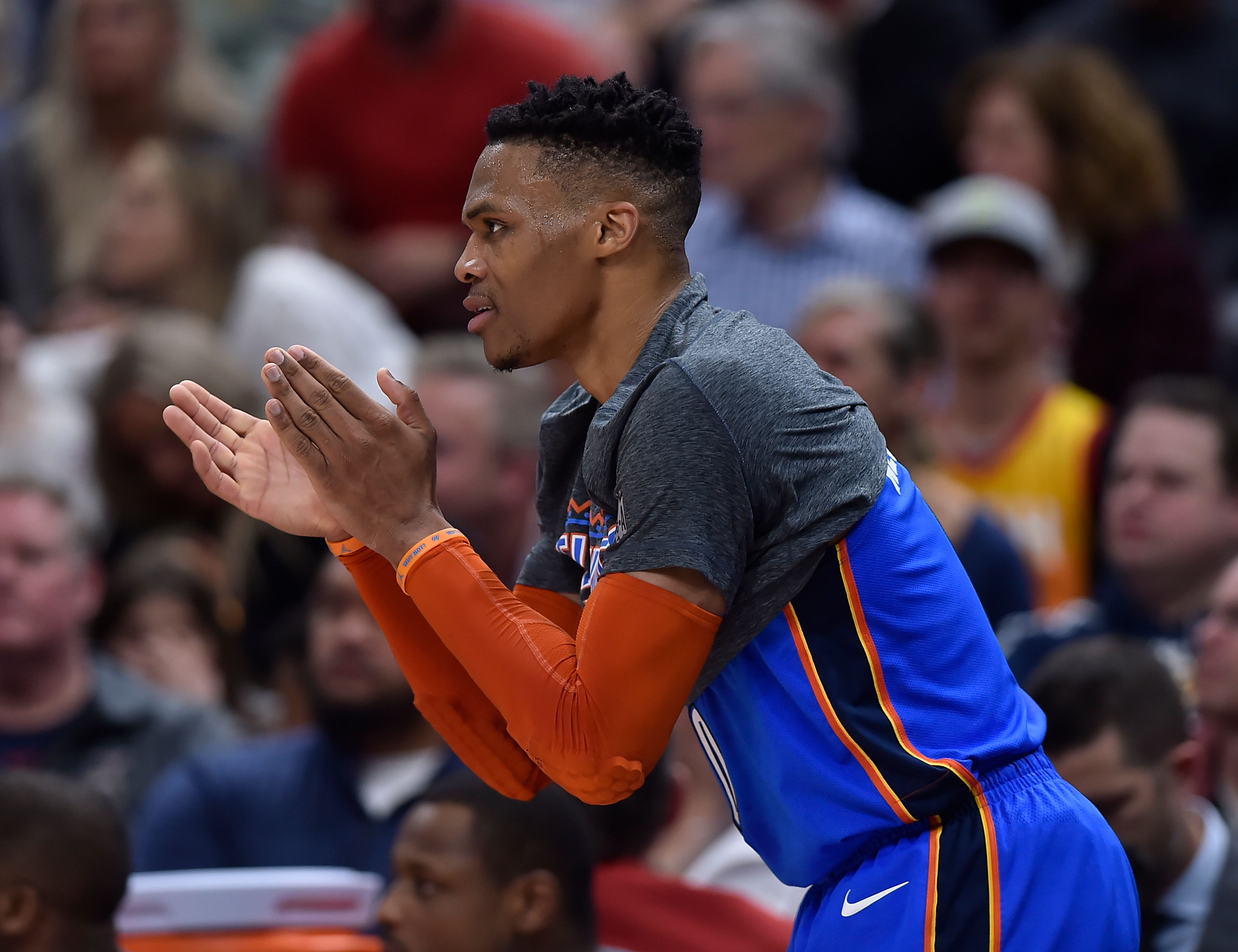 令人意外 令人意外