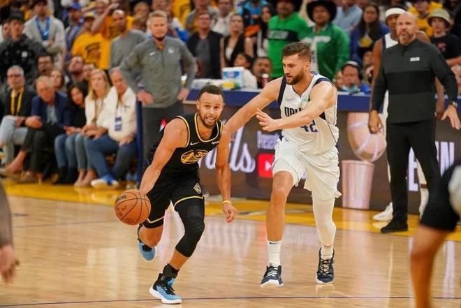 的紧张情绪 的紧张情绪