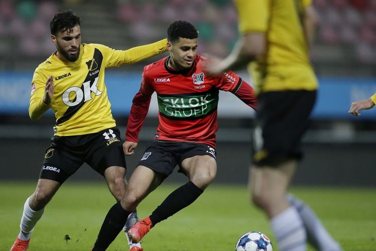 军的角色 军的角色