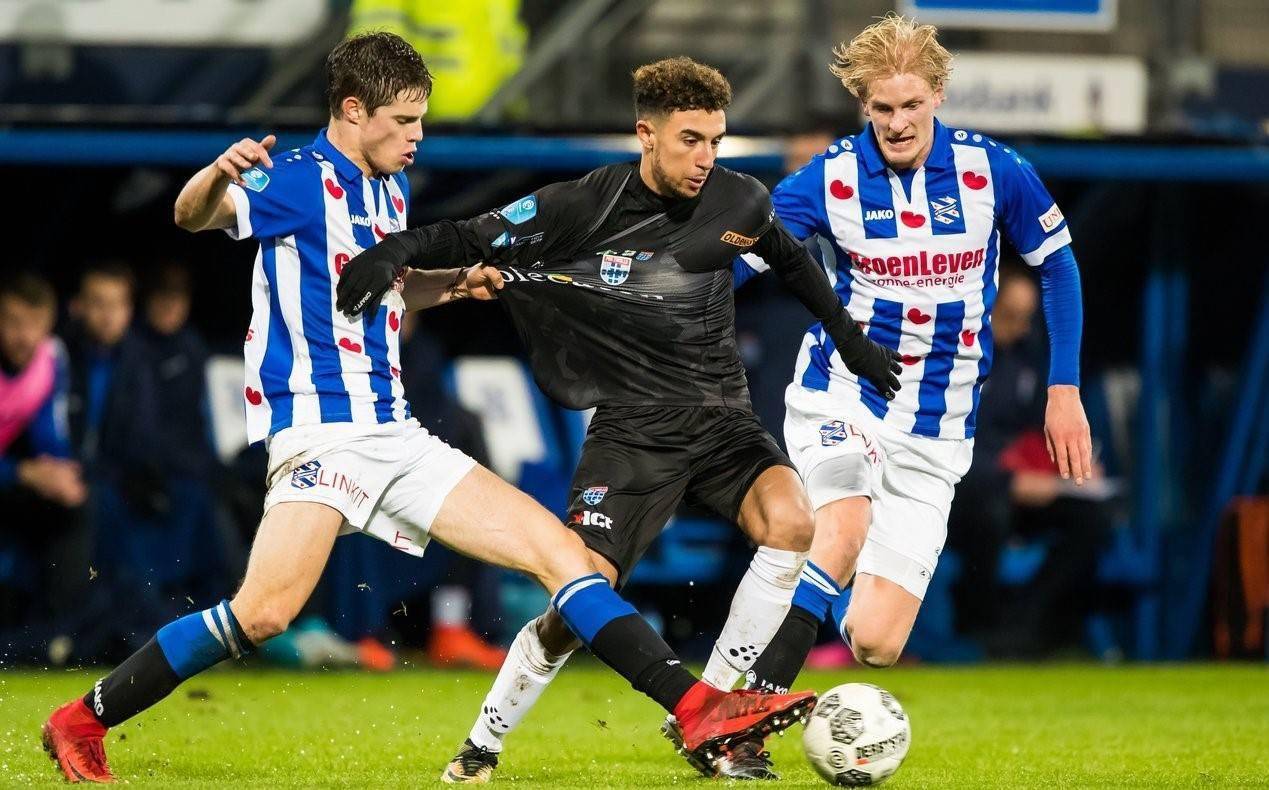 的助推下 的助推下